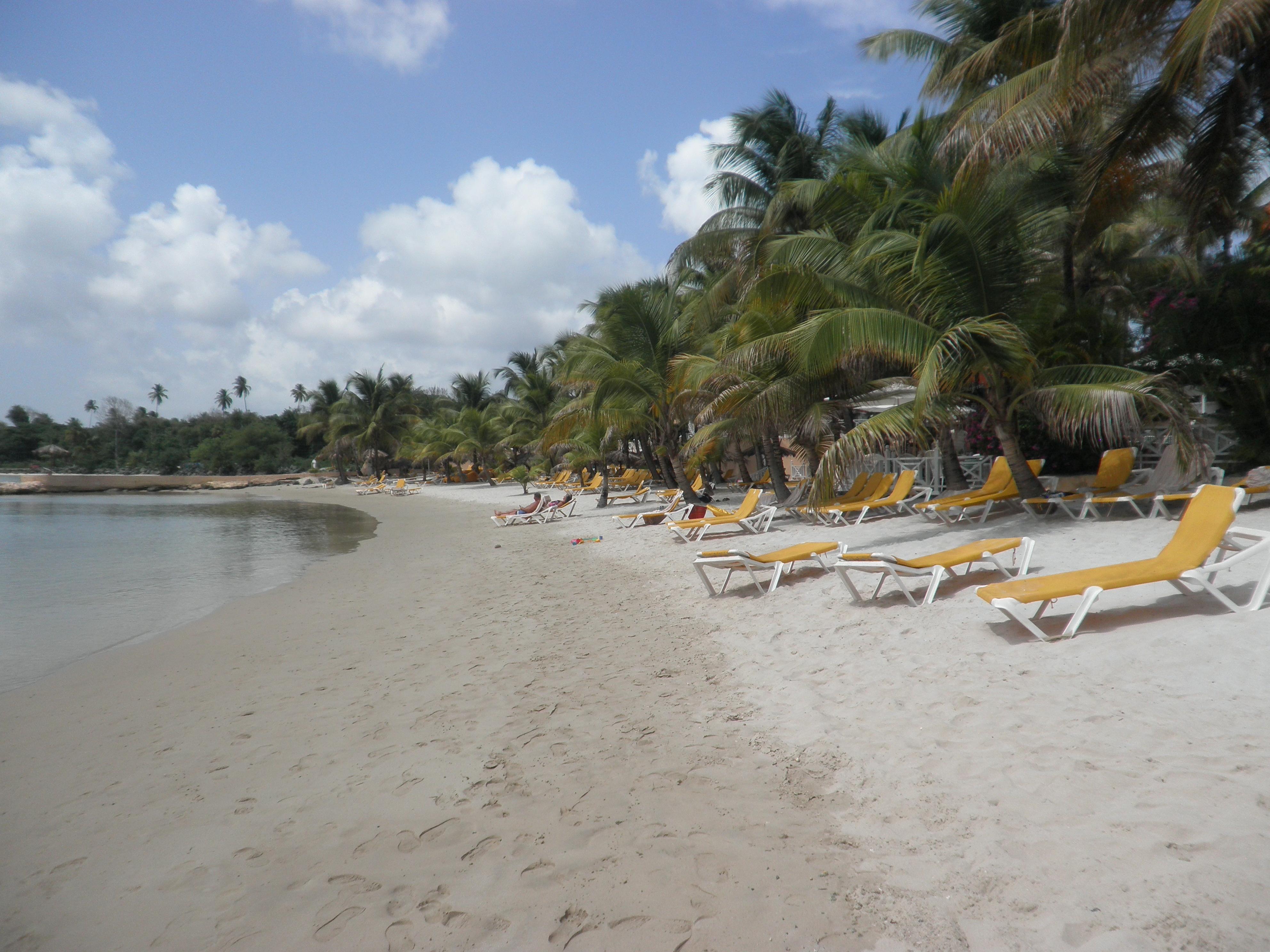 Coco Reef Resort & Spa Crown Point Exterior photo